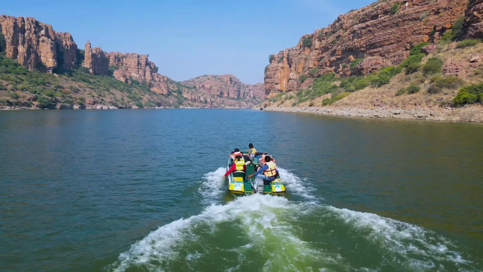 Gandikota Speed Boat